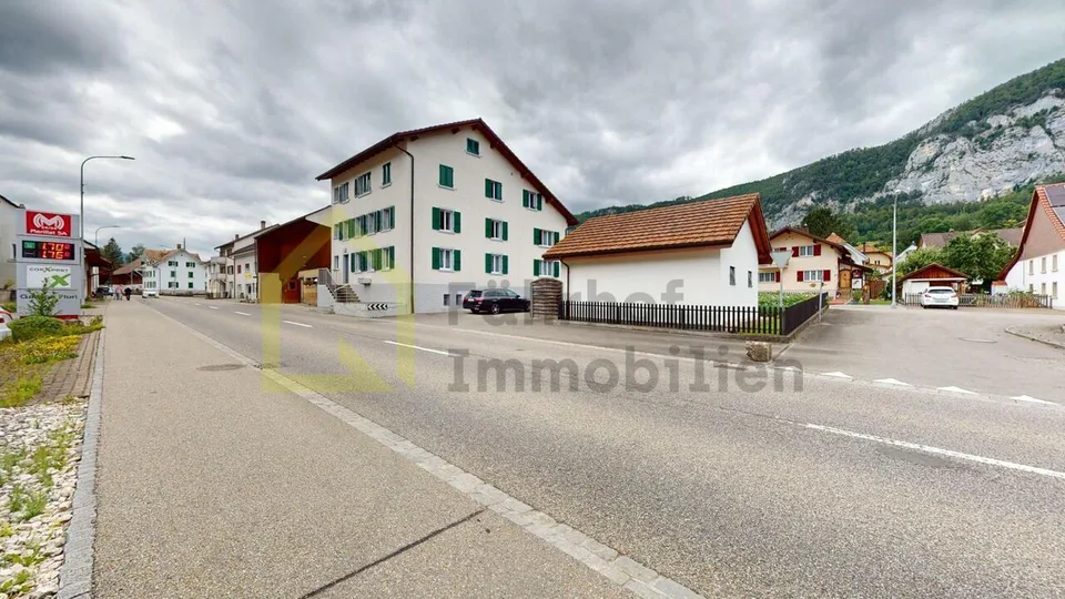 Casa con annessi e 4'800 m2 di terreno – foto 2 di 25