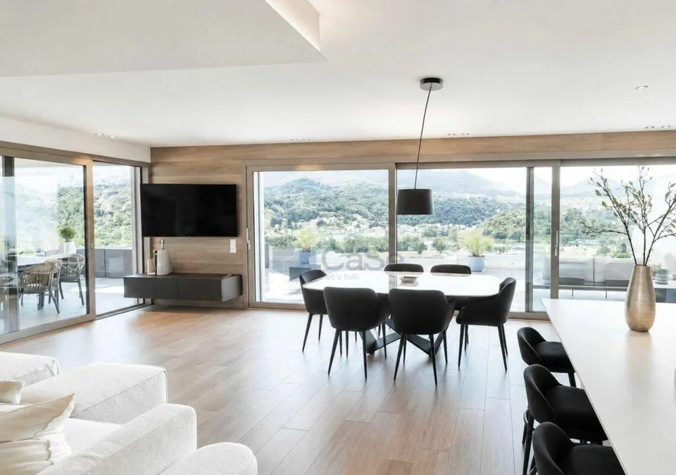 GRAVESANO · ATTICO MODERNO CON TERRAZZA di 76 m2 e PISCINA PRIVATA – Foto 2 von 12