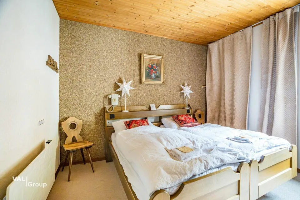 Ehemaliges Hotel mit aussergewöhnlichem Potenzial an traumhafter Au... – Foto 14 von 30