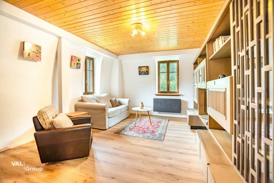 Ehemaliges Hotel mit aussergewöhnlichem Potenzial an traumhafter Au... – Foto 24 von 30