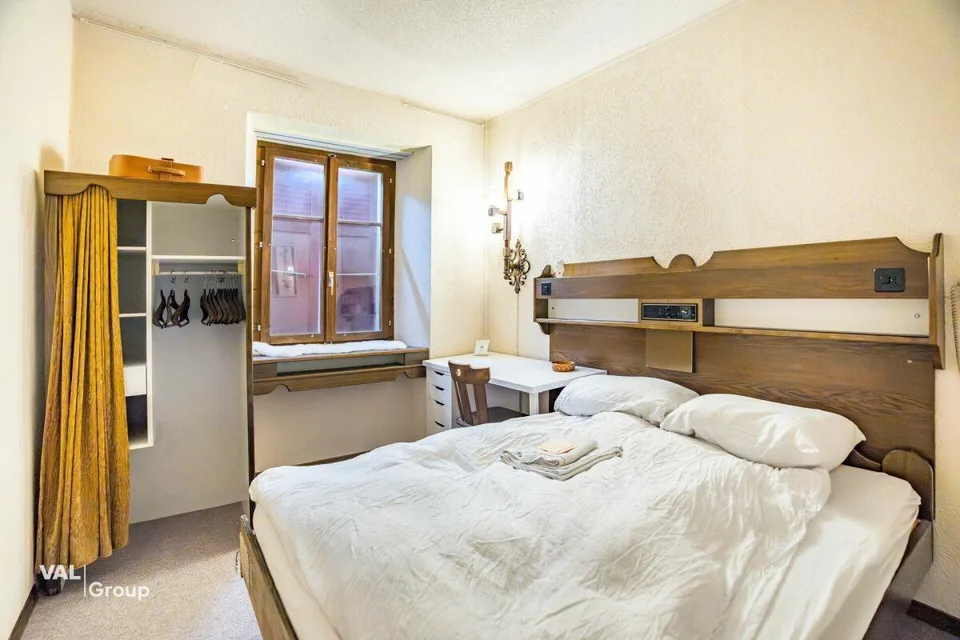 Ehemaliges Hotel mit aussergewöhnlichem Potenzial an traumhafter Au... – Foto 28 von 30