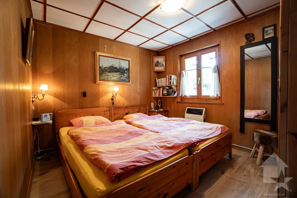 Reizendes Chalet in Mottec mit zwei separaten Wohnungen – Foto 4 von 13