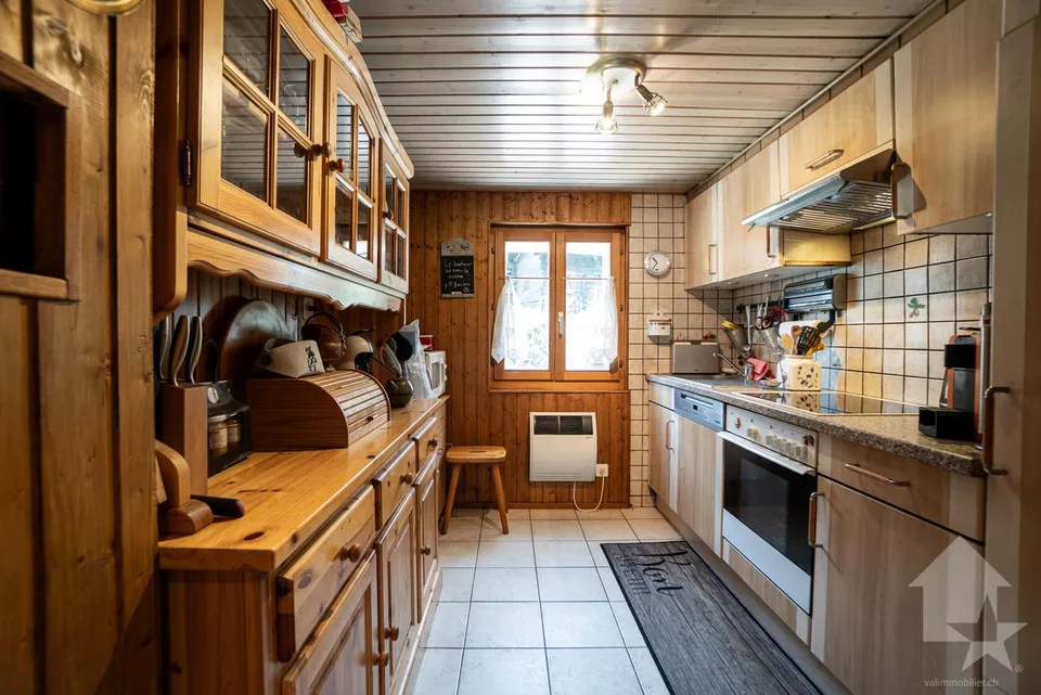 Reizendes Chalet in Mottec mit zwei separaten Wohnungen – Foto 5 von 13