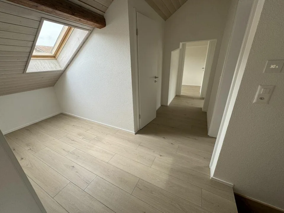 4 1/2 - Zimmer-Dachmaisonette-Wohnung