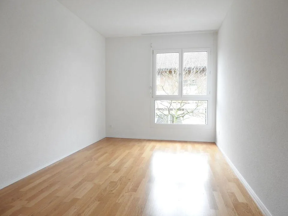 Helle 4.5-Zimmer-Parterrewohnung in familienfreundlichem Quartier