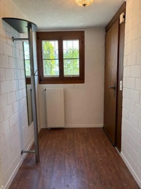 1.5 bis 2 Zimmer Parterre-Einleger-Wohnung im Dorfzentrum Burg
