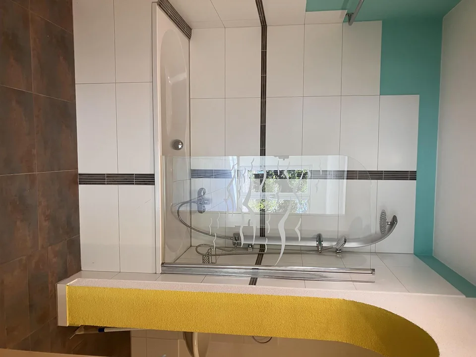 Schöne helle 2 1/2 Einlegerwohnung
