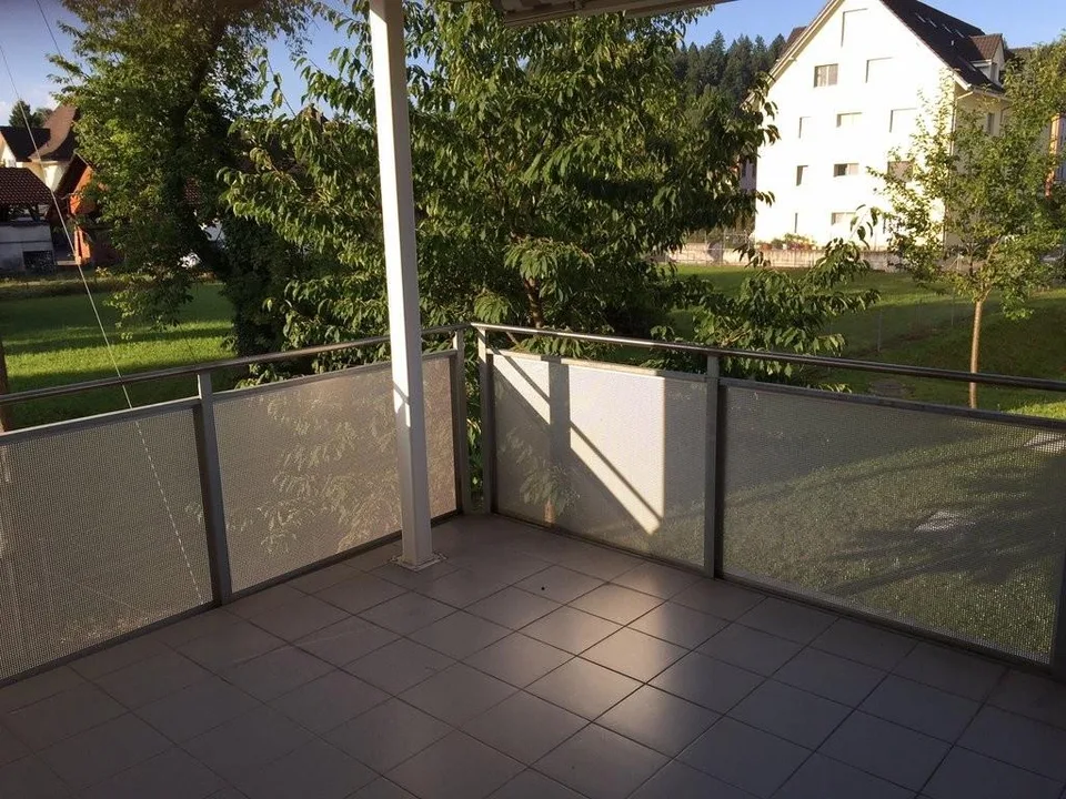 Schöne offene 3.5-Zimmerwohnung in Suhr