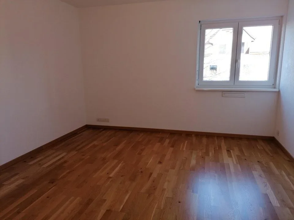 Schöne offene 3.5-Zimmerwohnung in Suhr