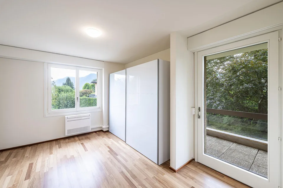 Appartamento rinnovato con grande terrazza – foto 7 di 16