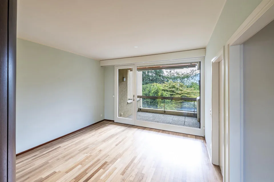 Appartamento rinnovato con grande terrazza – foto 12 di 16