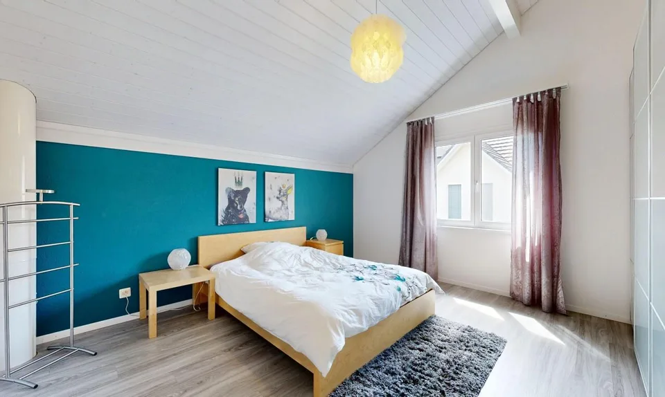 Grosszügiges Zuhause mit Garten, Garage und viel Raum – Foto 8 von 11