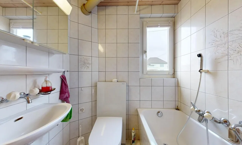 4-bedroom house with development potential in a quiet and central location – photo 8 of 11