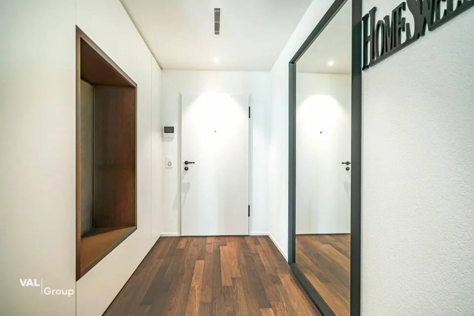 Appartamento giardino 3.5 locali di alta qualità con Smart Home e sala fitness privata