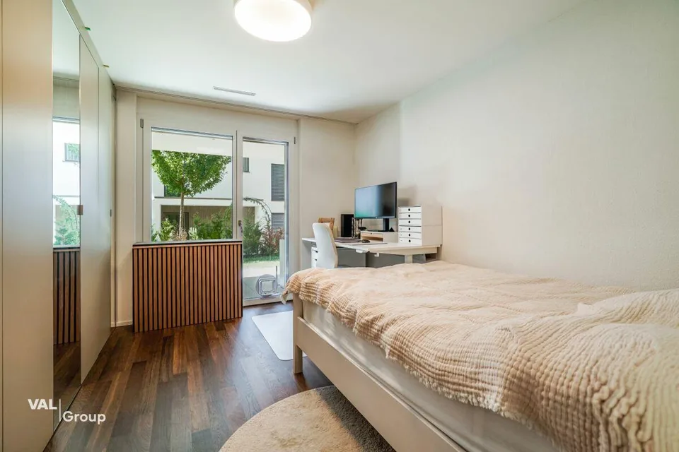 Appartamento giardino 3.5 locali di alta qualità con Smart Home e sala fitness privata