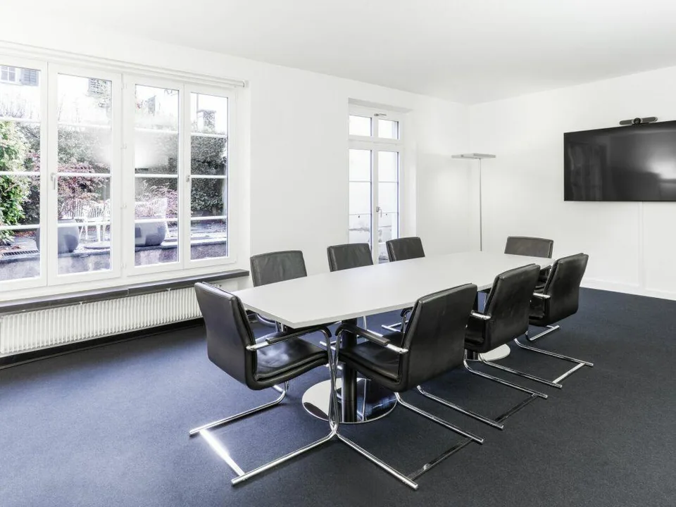 Repräsentatives Boutique-Headquarter in Zürichs historischer Altstadt – photo 3 of 18