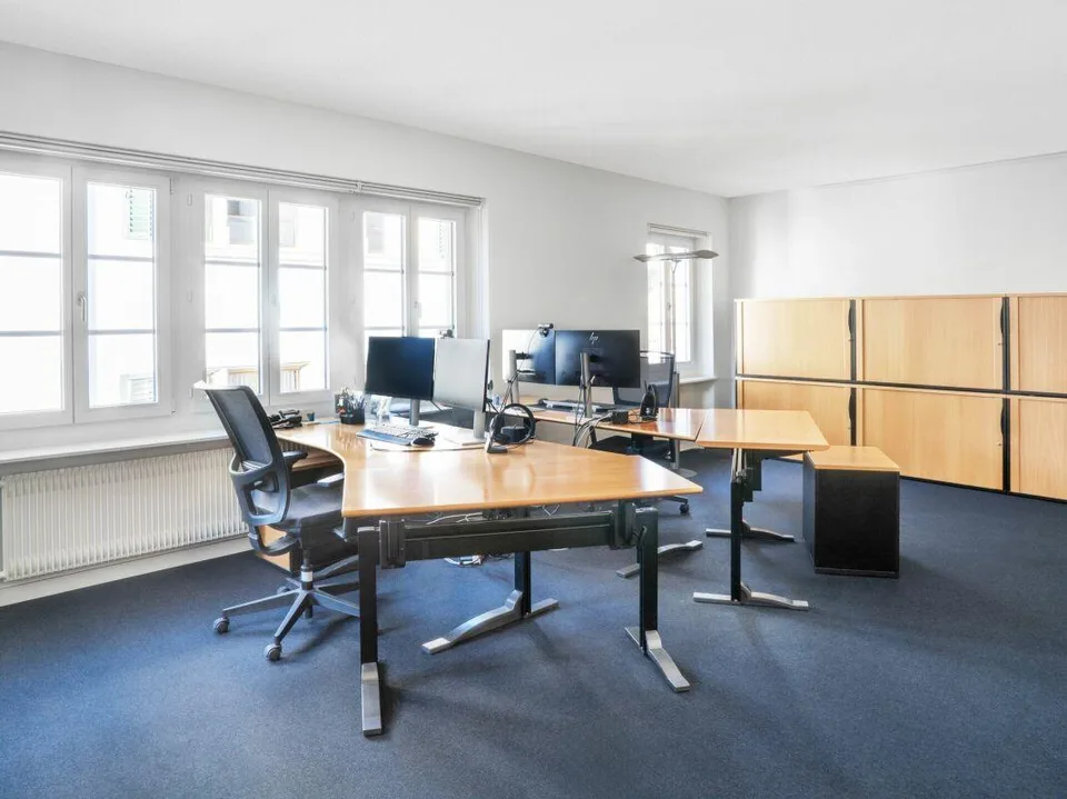 Repräsentatives Boutique-Headquarter in Zürichs historischer Altstadt – photo 4 of 18