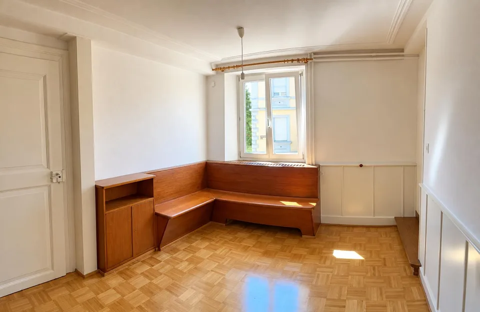 3- Zimmer-Altbauwohnung mit Gartensitzplatz