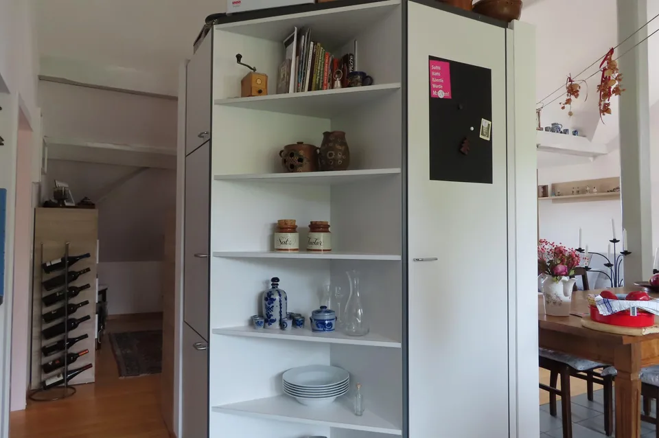 rundum helle orginelle 4 Zimmer Dachwohnung