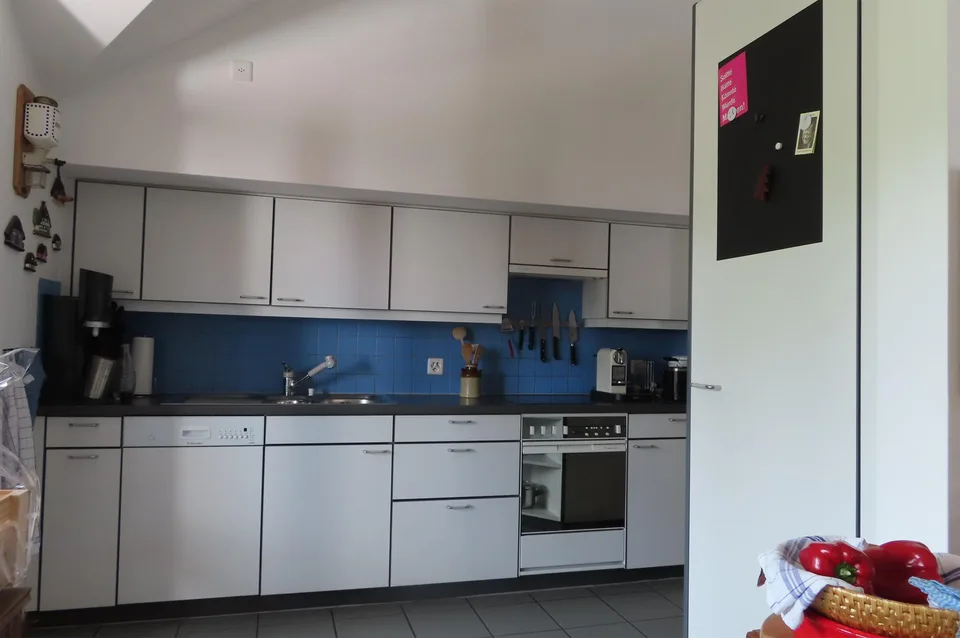 rundum helle orginelle 4 Zimmer Dachwohnung