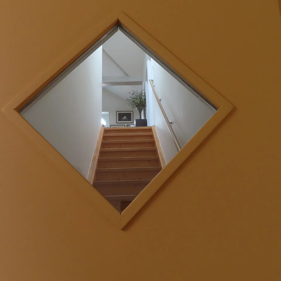 rundum helle orginelle 4 Zimmer Dachwohnung
