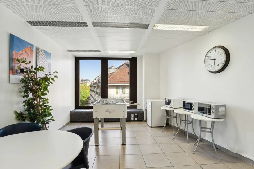 2 plateaux divisibles de 685 m² avec vue sur le lac – Foto 11 von 12