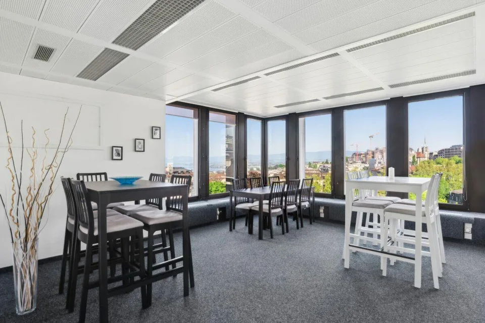 2 plateaux divisibles de 685 m² avec vue sur le lac – Foto 10 von 12