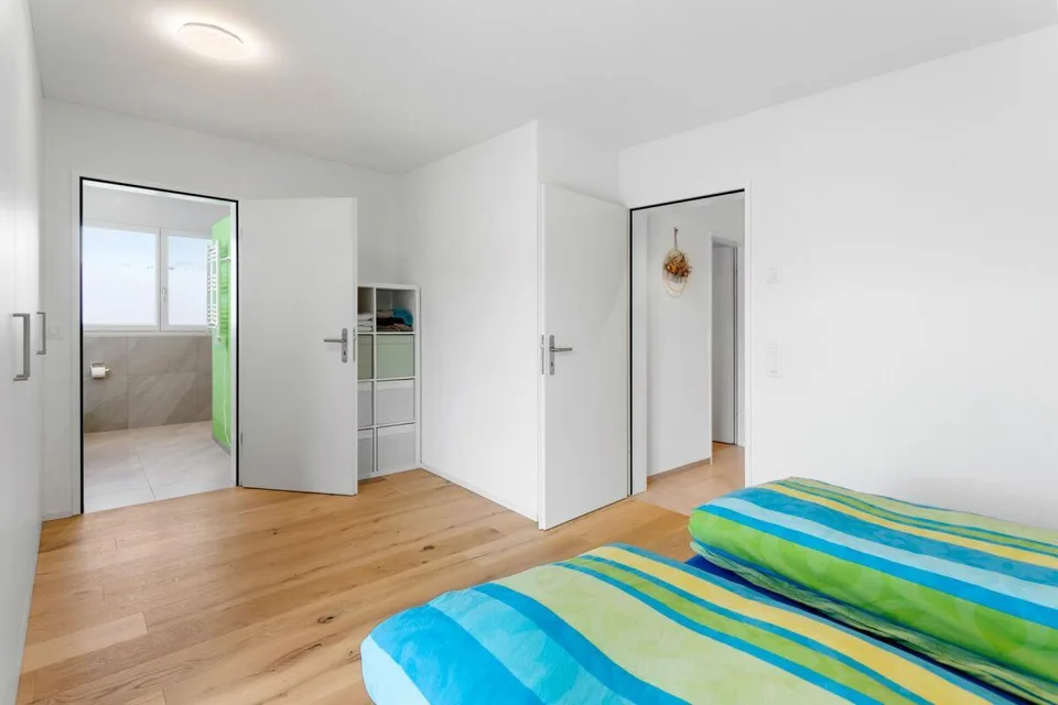 Appartement attique spacieux 4.5 pièces avec vue sur la nature – photo 11 sur 15