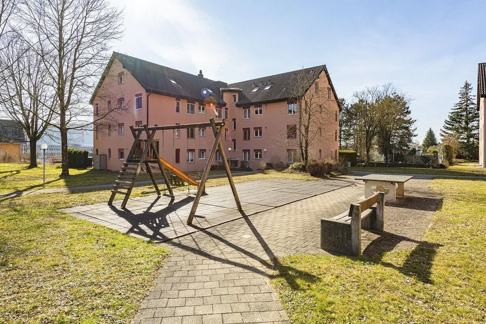 Rêve de maison avec cheminée & espace de sièges