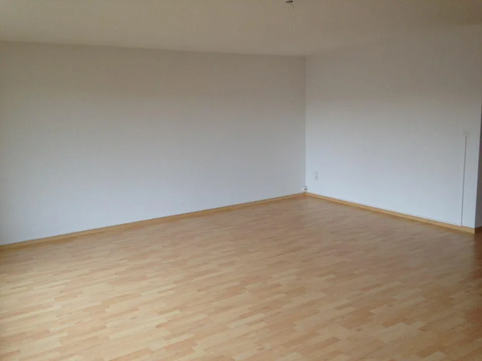 Beautiful 1-bedroom apartment with garden seating