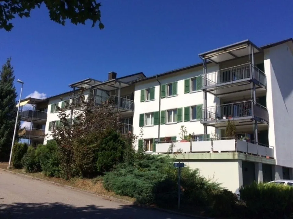 helle Wohnung in ruhiger Lage von Riedholz