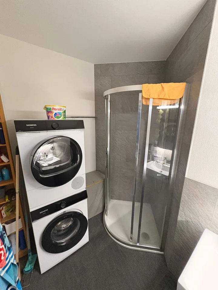 3.5 Zimmer Wohnung - Erstwohnung mit Garagenbox und grossem Sitzplatz