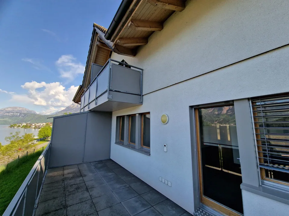 6.5 Zimmer Haus direkt über dem Vierwaldstättersee