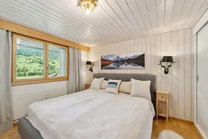 GRAZIOSO APPARTAMENTO CON GIARDINO IN POSIZIONE PANORAMICA A GRINDELWALD – foto 4 di 8