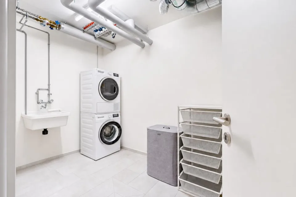 Moderno condominio in posizione privilegiata con due posti auto interni – foto 14 di 22