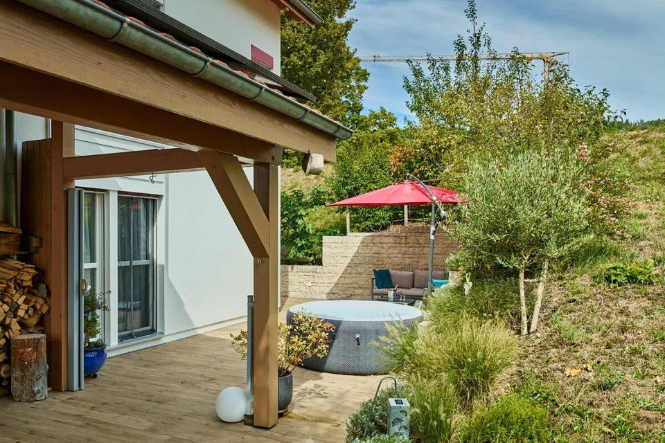 Indépendant, beaucoup de lumière, beaucoup d'espace - idéal pour les familles (À VENDRE) – photo 18 sur 26