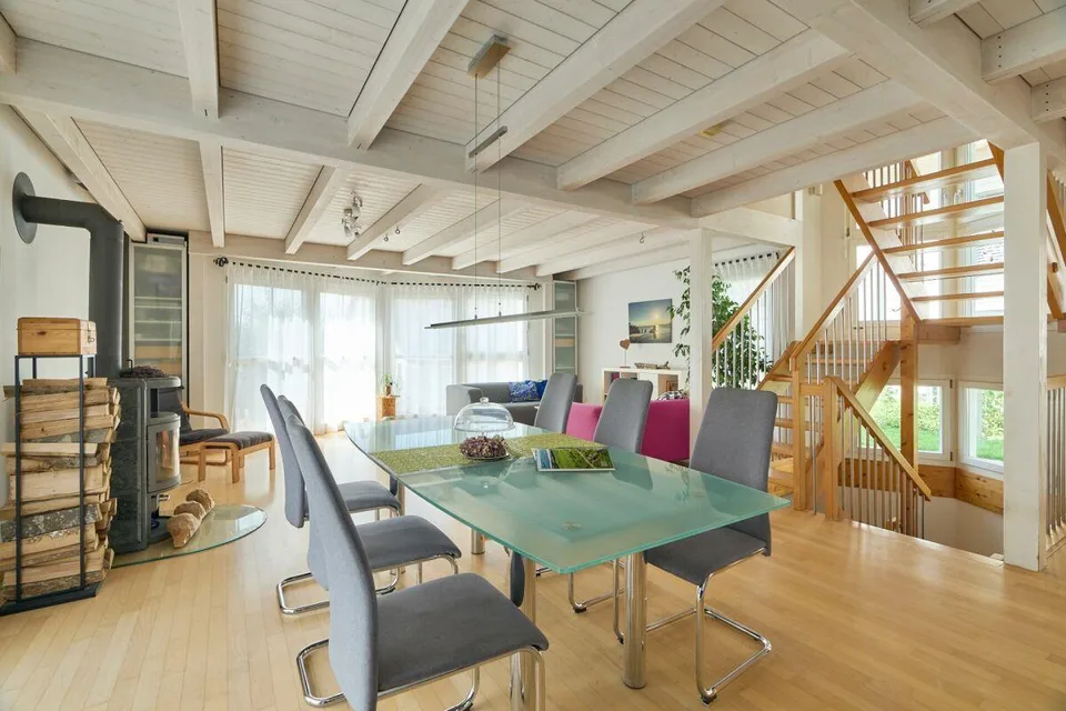 Indépendant, beaucoup de lumière, beaucoup d'espace - idéal pour les familles (À VENDRE) – photo 3 sur 26