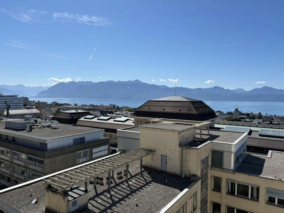 Bureau de 116 m2 vue lac à deux pas de la gare – Foto 5 von 5