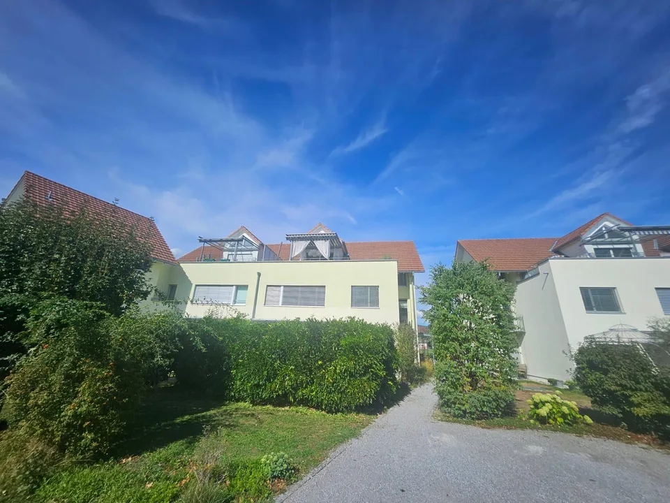 Deliziosa maisonetta di 4,5 locali a Kirchberg – foto 2 di 26