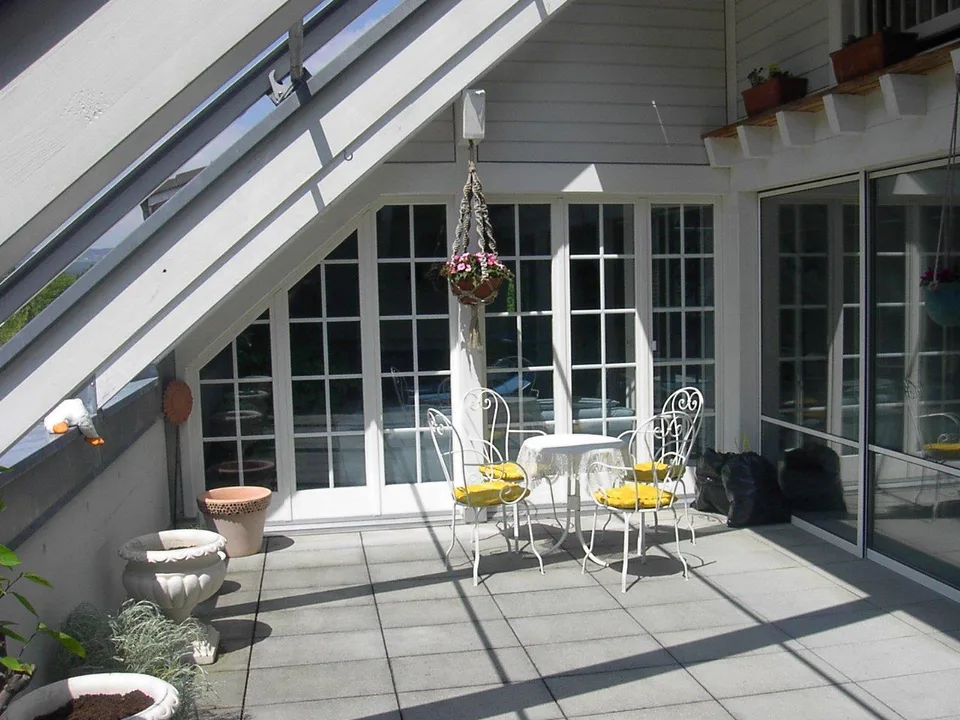 6-room attic maisonette apartment with winter garden and beautiful terrace – photo 11 of 12