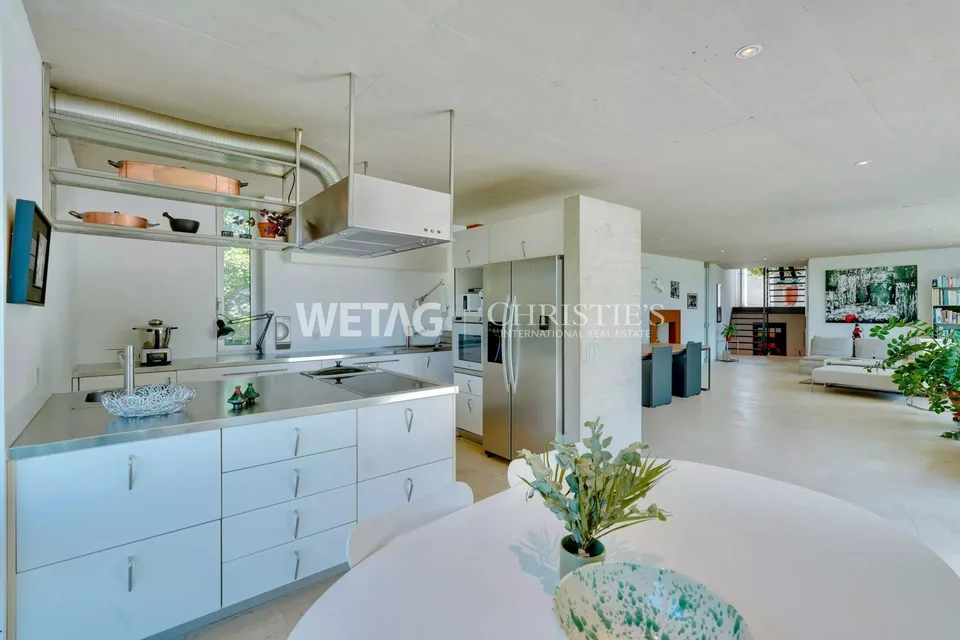Villa élégante avec grand jardin & piscine extérieure à vendre à Lugano-Davesco Soragno ? Résidence secondaire possible – photo 4 sur 13