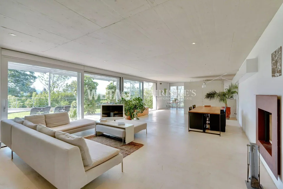 Villa élégante avec grand jardin & piscine extérieure à vendre à Lugano-Davesco Soragno ? Résidence secondaire possible – photo 3 sur 13