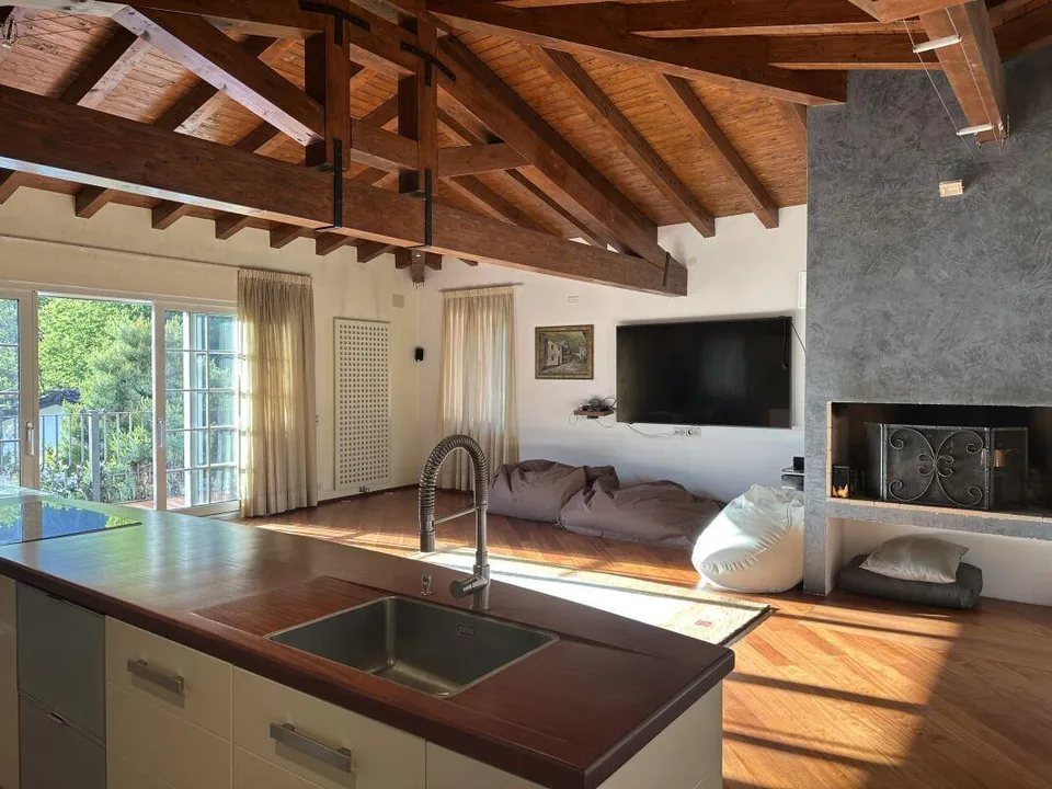 VILLA ESCLUSIVA TRA NATURA, LUSSO E PANORAMA MOZZAFIATO – foto 8 di 30