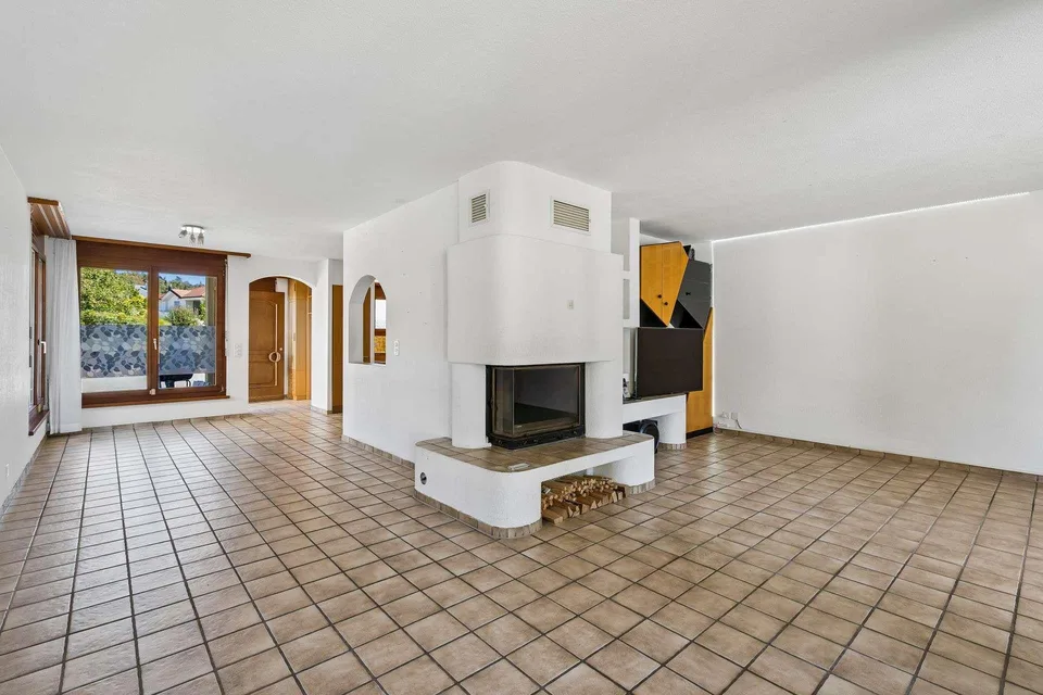 6 ½ Zimmer-Doppeleinfamilienhaus mit viel Platz und Potenzial in Ki... – Foto 3 von 14
