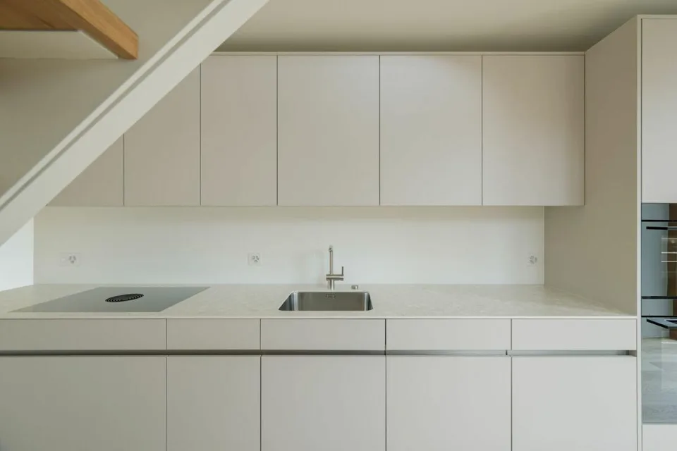 Ampio appartamento mansardato di 3½ locali con galleria e balcone – foto 2 di 15