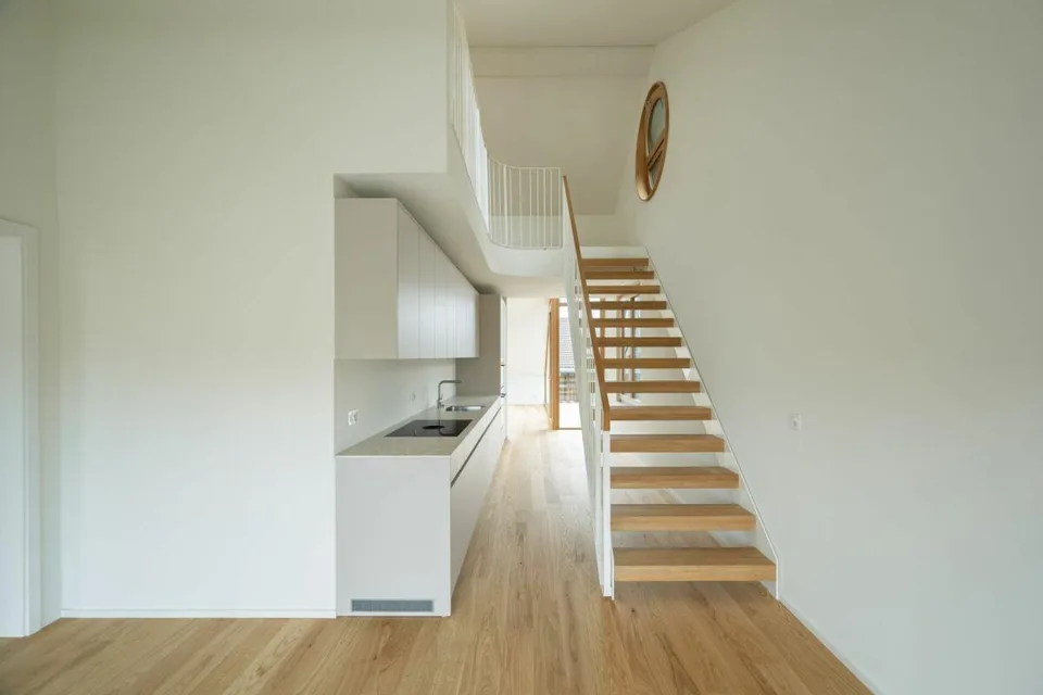 Ampio appartamento mansardato di 3½ locali con galleria e balcone – foto 5 di 15