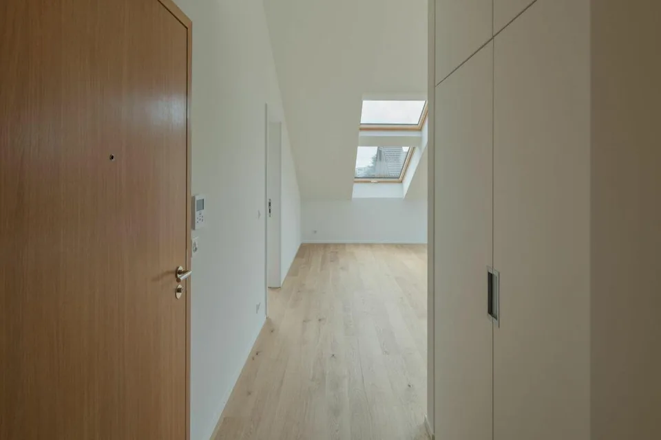 Ampio appartamento mansardato di 3½ locali con galleria e balcone – foto 8 di 15