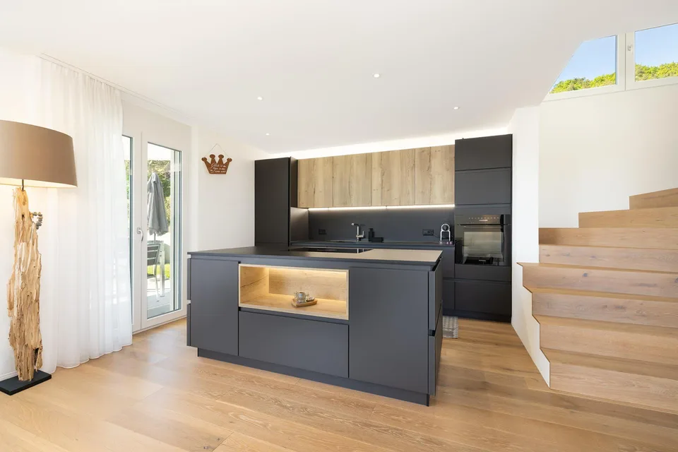6 ½ Freistehendes EFH mit Gallery