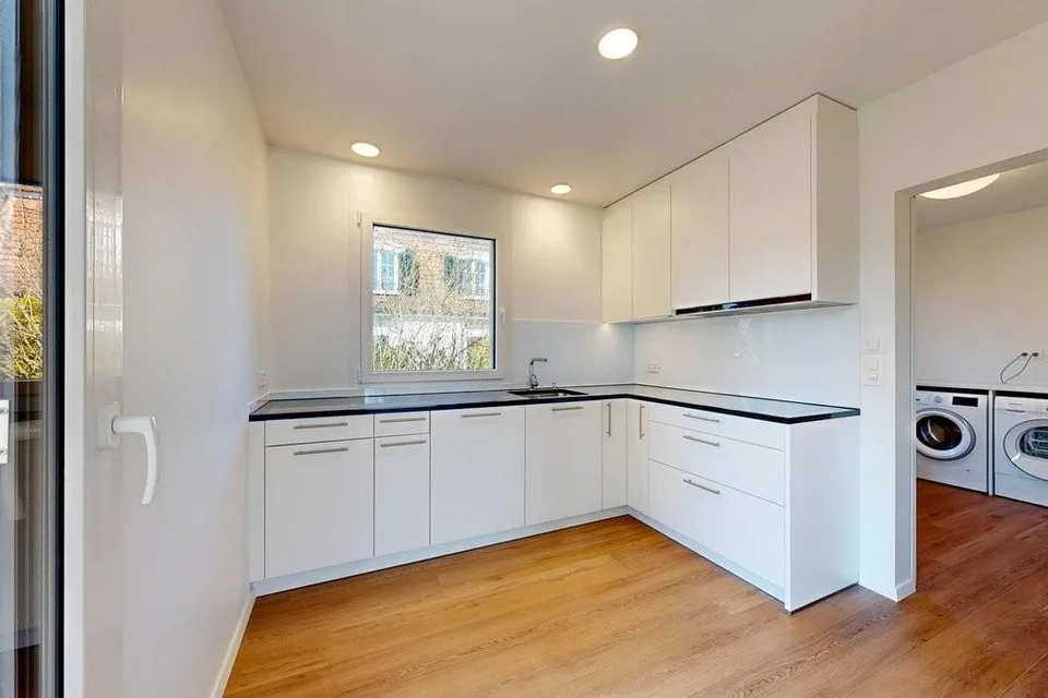 Maison individuelle unique de 8,5 pièces avec grand jardin – photo 5 sur 12