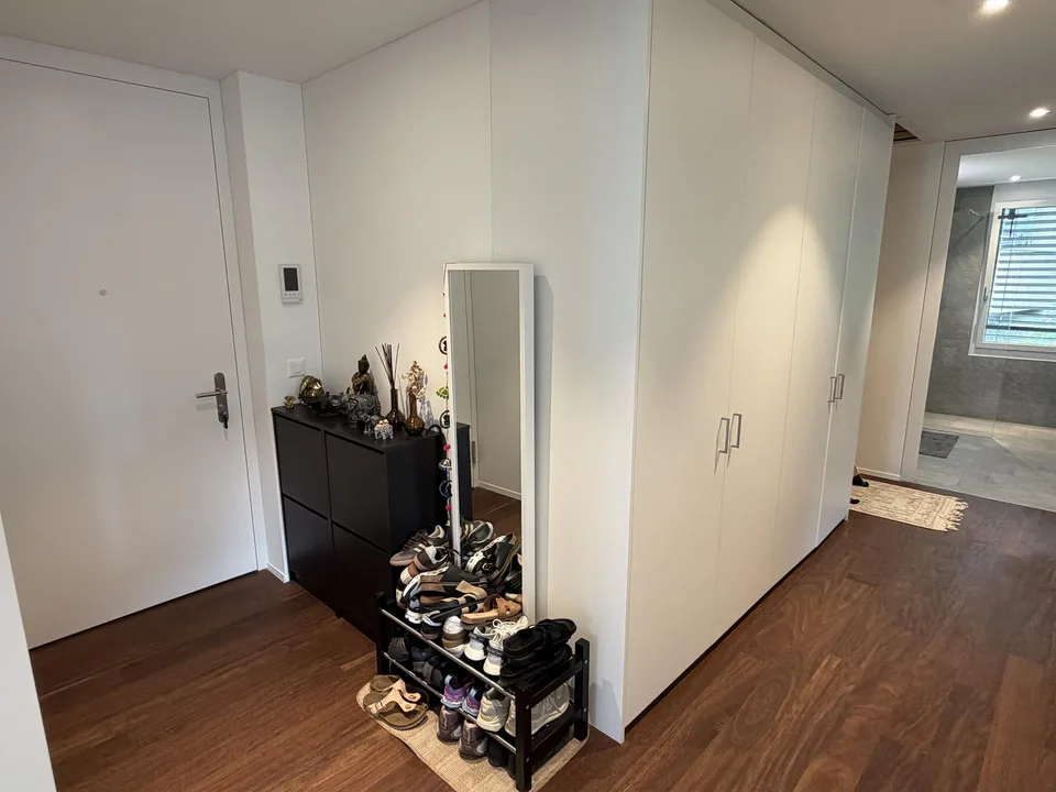 Traumhafte 4.5-Zimmer-Dachwohnung mit See- und Bergsicht
